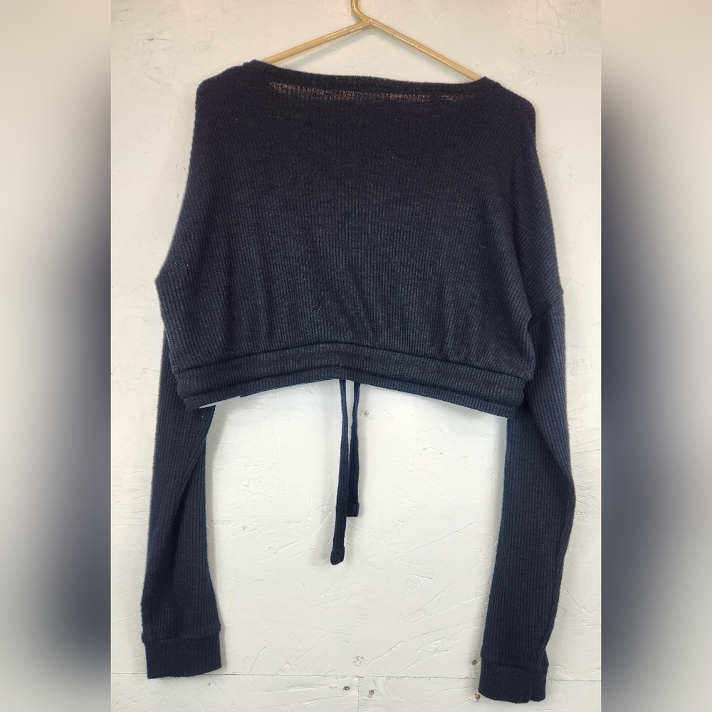 Gymshark Cropped‎ Pullover Top Women’s Size Large Ribbed Long Sleeves Black - Picture 2 of 4